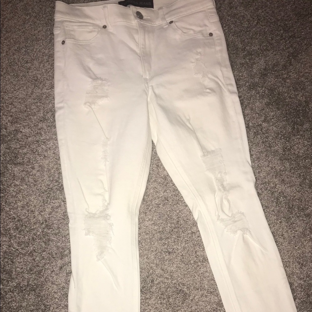 EXPRESS White distressed denim